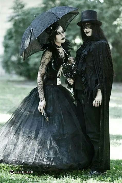 romantic goth|gothic romantic characteristics.